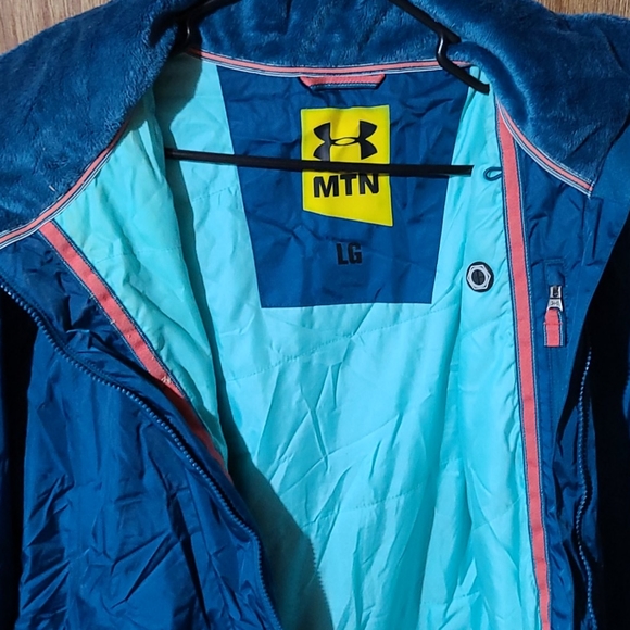Womens Under Armour Ski Jacket - Picture 5 of 8